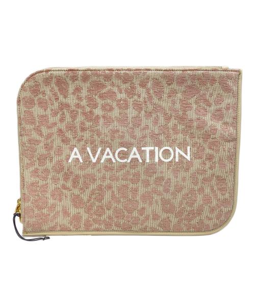 AVACATION（アヴァケーション）AVACATION (アヴァケーション) クラッチバッグ ピンク 未使用品の古着・服飾アイテム