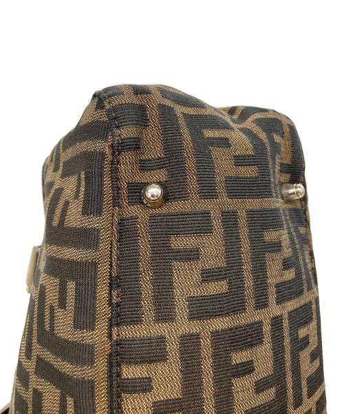 FENDI（フェンディ）FENDI (フェンディ) ズッカ ハンドバッグ ブラウンの古着・服飾アイテム