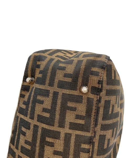FENDI（フェンディ）FENDI (フェンディ) ズッカ ハンドバッグ ブラウンの古着・服飾アイテム