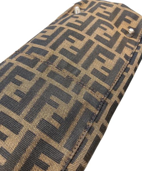 FENDI（フェンディ）FENDI (フェンディ) ズッカ ハンドバッグ ブラウンの古着・服飾アイテム
