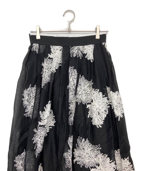 ADORE（アドーア）ADORE (アドーア) シアーエンブロイダリースカート ブラック サイズ:38の古着・服飾アイテム