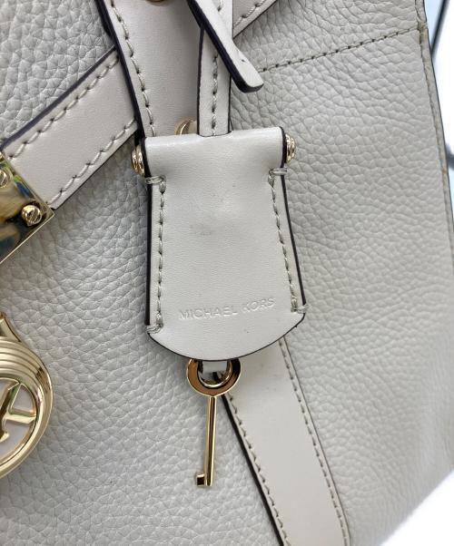 MICHAEL KORS（マイケルコース）MICHAEL KORS (マイケルコース) 2WAYバッグ ベージュの古着・服飾アイテム