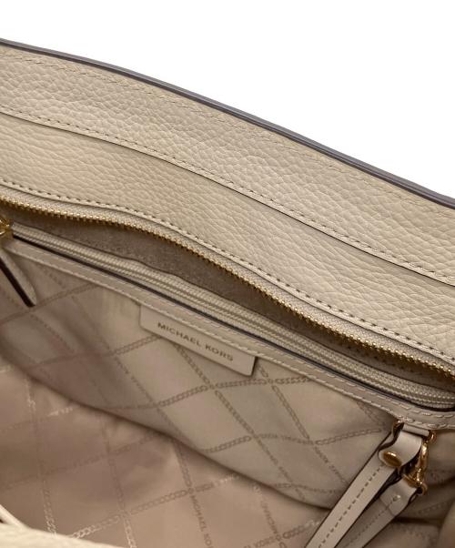 MICHAEL KORS（マイケルコース）MICHAEL KORS (マイケルコース) 2WAYバッグ ベージュの古着・服飾アイテム