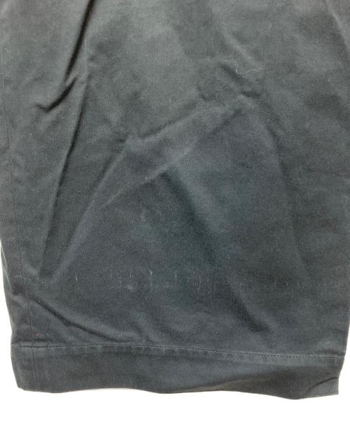 UNIVERSAL PRODUCTS.（ユニバーサルプロダクツ）UNIVERSAL PRODUCTS. (ユニバーサルプロダクツ) NO TUCK WIDE CHINO TROUSERS ブラック サイズ:２の古着・服飾アイテム