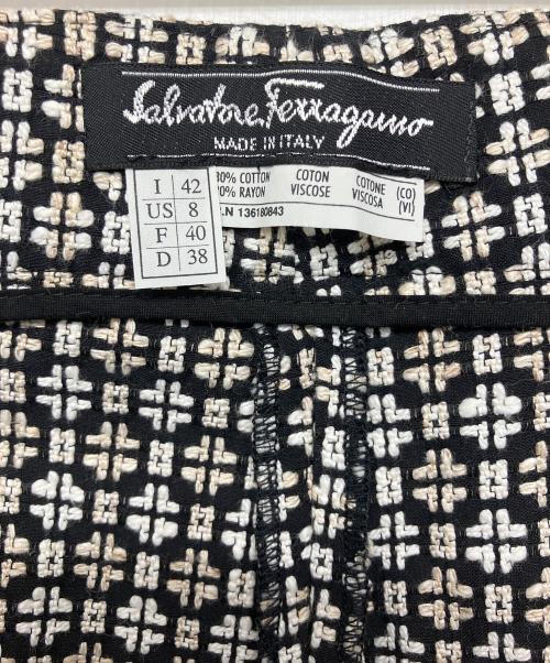 Salvatore Ferragamo（サルヴァトーレ フェラガモ）Salvatore Ferragamo (サルヴァトーレ フェラガモ) ツイードパンツ グレー サイズ:42 未使用品の古着・服飾アイテム