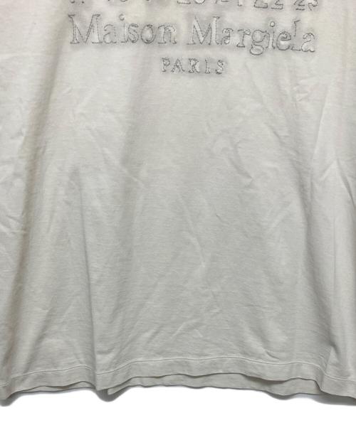 Maison Margiela（メゾンマルジェラ）Maison Margiela (メゾンマルジェラ) カレンダーロゴエンブロイダー クルーネックTシャツ グレー サイズ:Sの古着・服飾アイテム