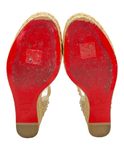 Christian Louboutin（クリスチャン・ルブタン）Christian Louboutin (クリスチャン・ルブタン) スタッズサンダル アイボリー サイズ:38の古着・服飾アイテム