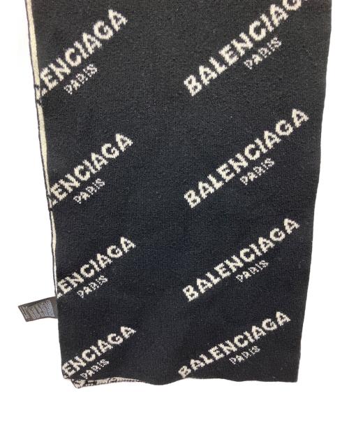 BALENCIAGA（バレンシアガ）BALENCIAGA (バレンシアガ) オールオーバーロゴマフラー ブラックの古着・服飾アイテム