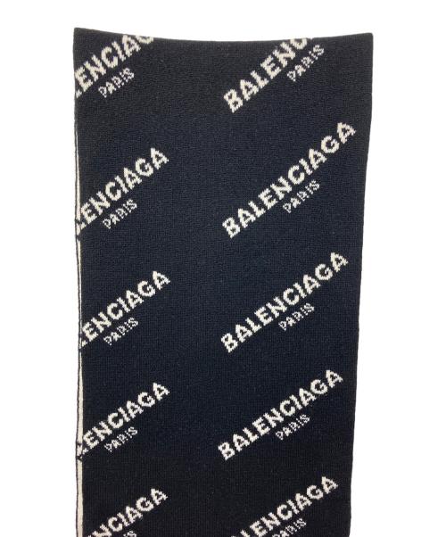 BALENCIAGA（バレンシアガ）BALENCIAGA (バレンシアガ) オールオーバーロゴマフラー ブラックの古着・服飾アイテム