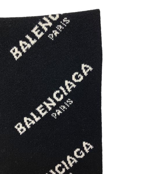 BALENCIAGA（バレンシアガ）BALENCIAGA (バレンシアガ) オールオーバーロゴマフラー ブラックの古着・服飾アイテム