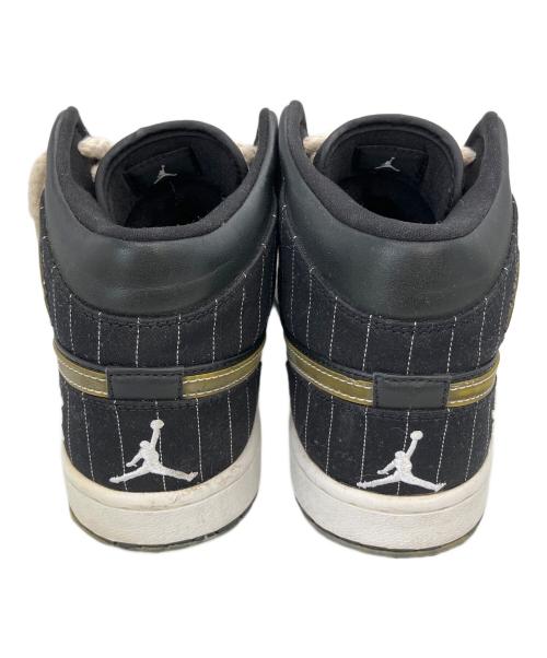 NIKE（ナイキ）NIKE (ナイキ) Air Jordan 1 Retro Mid　スニーカー ブラック サイズ:27.5cmの古着・服飾アイテム