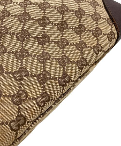 GUCCI（グッチ）GUCCI (グッチ) GGキャンバスショルダーバッグ ブラウンの古着・服飾アイテム