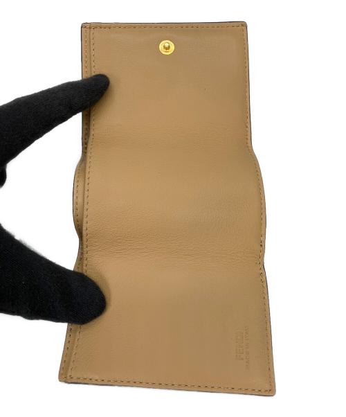FENDI（フェンディ）FENDI (フェンディ) ピーカブーセレリア　コンパクトウォレットの古着・服飾アイテム