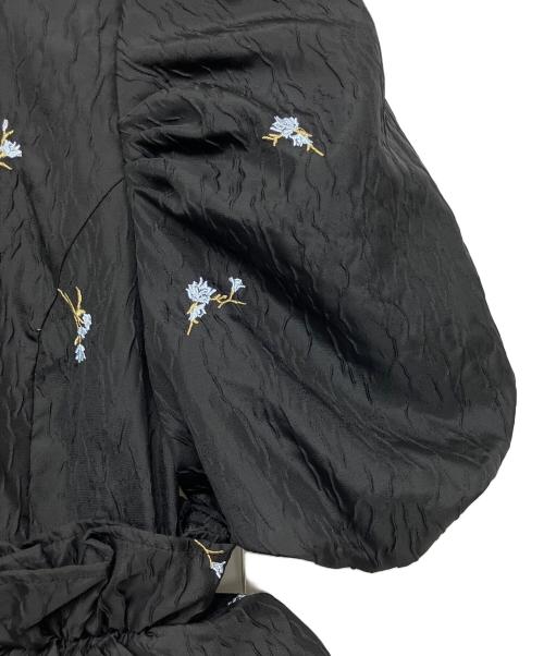 ANDRESD（アンドレスド）ANDRESD (アンドレスド) 2383-50390　半袖ワンピース ブラック サイズ:S 未使用品の古着・服飾アイテム