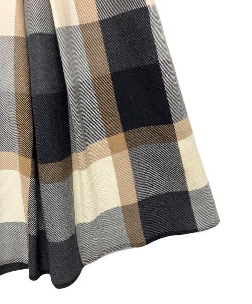 BLUE LABEL CRESTBRIDGE（ブルーレーベルクレストブリッジ）BLUE LABEL CRESTBRIDGE (ブルーレーベルクレストブリッジ) チェックスカート ブラウン×ブラック サイズ:36の古着・服飾アイテム