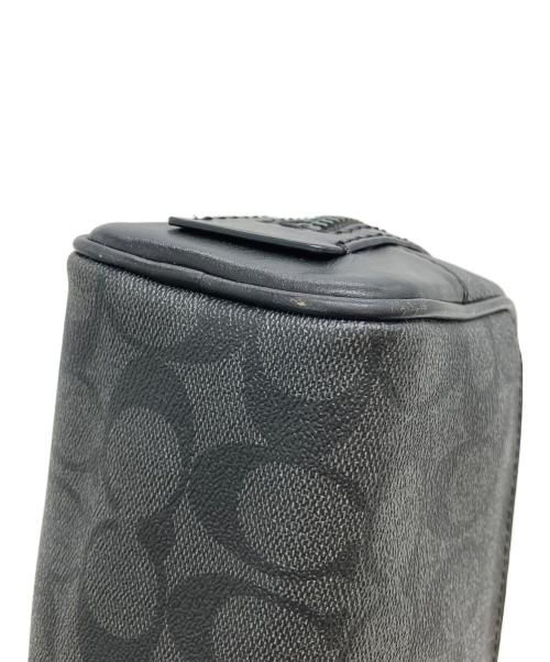 COACH（コーチ）COACH (コーチ) 2515　シグネチャー　セカンドバッグ ブラックの古着・服飾アイテム
