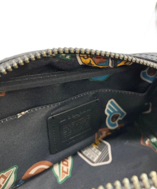 COACH（コーチ）COACH (コーチ) 2515　シグネチャー　セカンドバッグ ブラックの古着・服飾アイテム
