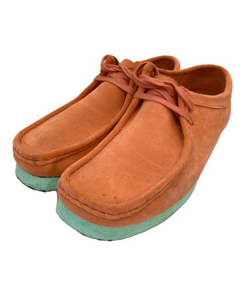 CLARKS（クラークス）CLARKS (クラークス) ワラビーシューズ オレンジ サイズ:26.5cmの古着・服飾アイテム