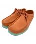 CLARKS（クラークス）の古着「ワラビーシューズ」｜オレンジ