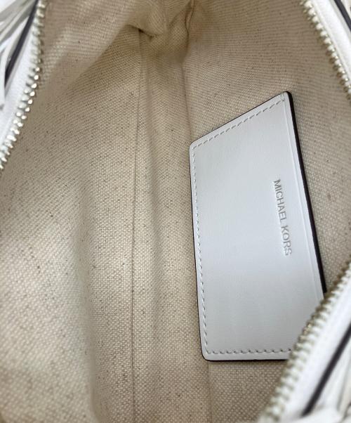 MICHAEL KORS（マイケルコース）MICHAEL KORS (マイケルコース) ハンドバッグ アイボリーの古着・服飾アイテム