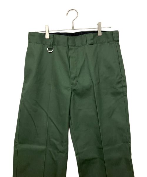 Dickies（ディッキーズ）Dickies (ディッキーズ) ガンダム (ガンダム) 『機動戦士ガンダム』WORK PANTS 地球連邦軍　チノパン カーキ サイズ:86cm (W34) 未使用品の古着・服飾アイテム