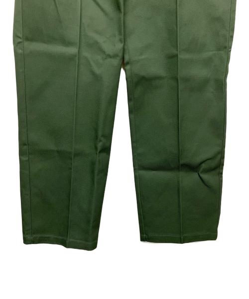 Dickies（ディッキーズ）Dickies (ディッキーズ) ガンダム (ガンダム) 『機動戦士ガンダム』WORK PANTS 地球連邦軍　チノパン カーキ サイズ:86cm (W34) 未使用品の古着・服飾アイテム