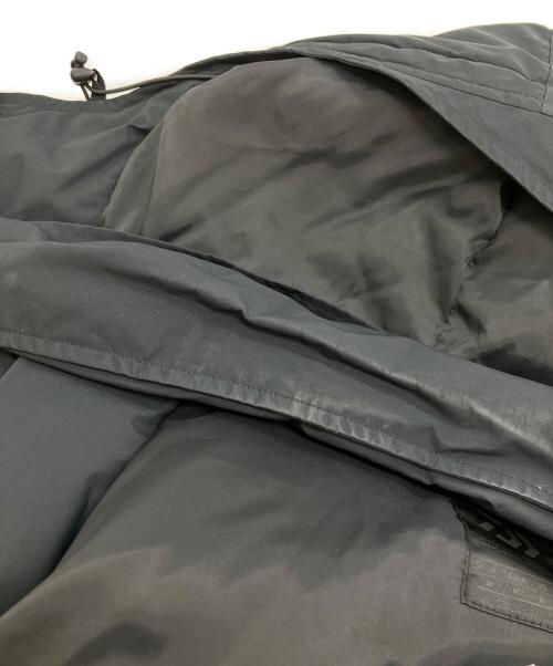 DAIWA PIER39（ダイワ ピア39）DAIWA PIER39 (ダイワ ピア39) GORE-TEX WINDSTOPPER TECH MIL ECWCS DOWN PARKA　ダウンジャケット ブラック サイズ:Mの古着・服飾アイテム