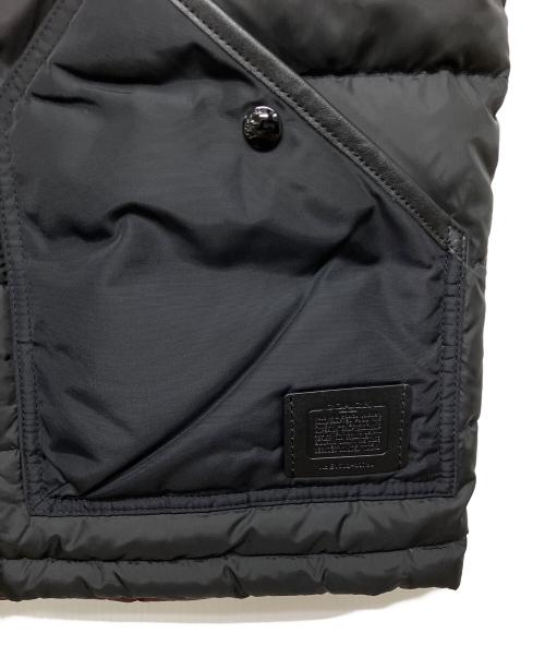 COACH（コーチ）COACH (コーチ) ダウンベスト ブラック サイズ:不明の古着・服飾アイテム