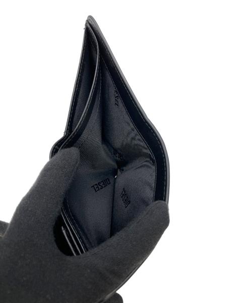 DIESEL（ディーゼル）DIESEL (ディーゼル) HOLI-D BI FOLD COIN S 3D　2つ折り財布の古着・服飾アイテム