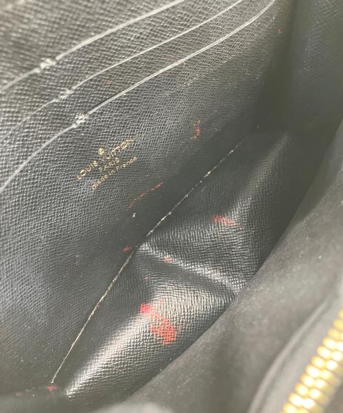LOUIS VUITTON（ルイ ヴィトン）LOUIS VUITTON (ルイ ヴィトン) Ｍ68750 チェーンショルダーバッグ ブラックの古着・服飾アイテム