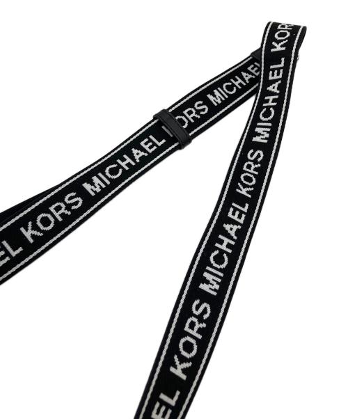 MICHAEL KORS（マイケルコース）MICHAEL KORS (マイケルコース) KHAI(カイ)ミディアムナイロンメッセンジャーバッグ ブラックの古着・服飾アイテム