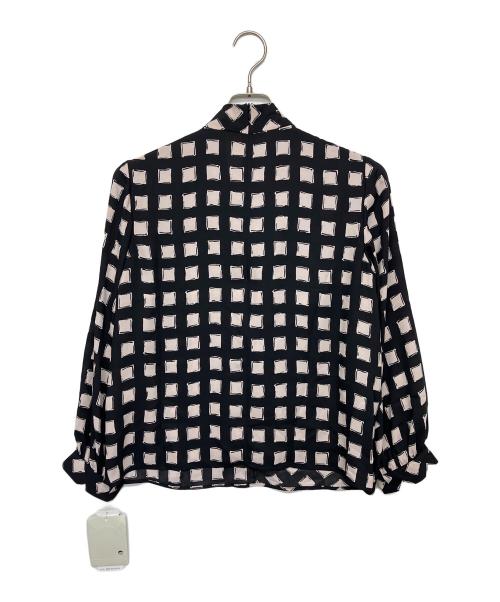 Leilian（レリアン）LEILIAN (レリアン) 0503133-72-A　長袖ブラウス ブラック×ピンク サイズ:M 未使用品の古着・服飾アイテム