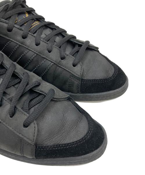 adidas（アディダス）adidas (アディダス) WILLY CHAVARRIA (ウィリーチャバリア) Jabbar Dress Low スニーカー ブラック サイズ:26cmの古着・服飾アイテム