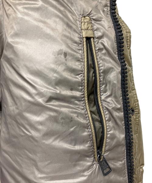 MONCLER（モンクレール）MONCLER (モンクレール) BASILE バジーレ　ダウンジャケット ベージュ サイズ:３の古着・服飾アイテム