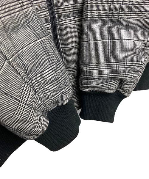 BURBERRY BLACK LABEL（バーバリーブラックレーベル）BURBERRY BLACK LABEL (バーバリーブラックレーベル) BMP84-138-05　ダウンジャケット グレー サイズ:Lの古着・服飾アイテム