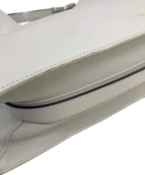 FURLA（フルラ）FURLA (フルラ) WB01246 ヌヴォラ ハンドバッグ ホワイトの古着・服飾アイテム