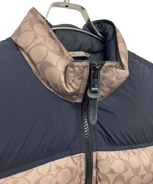 COACH（コーチ）COACH (コーチ) C5036　ダウンベスト アイボリー×ブラック サイズ:Lの古着・服飾アイテム