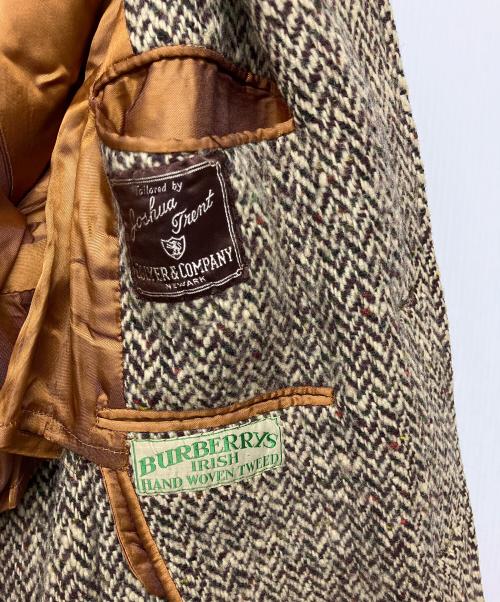 Burberry's（バーバリーズ）Burberry's (バーバリーズ) ヴィンテージ 大文字ロゴ 1940~1950年代　ハンドウーヴンアイリッシュツイードステンカラーコート ベージュ サイズ:不明の古着・服飾アイテム
