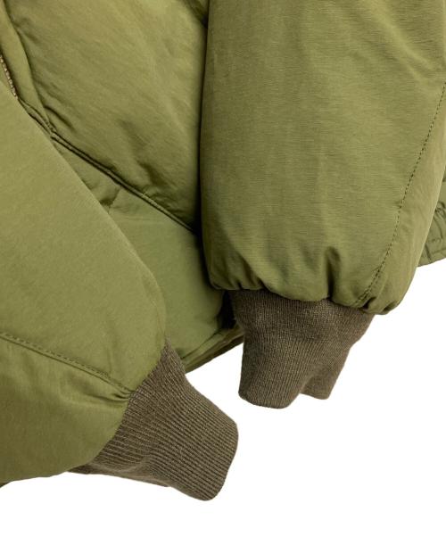 Eddie Bauer（エディーバウアー）Eddie Bauer (エディーバウアー) AVIREX (アヴィレックス) 9402245　ダウンジャケット カーキ サイズ:Lの古着・服飾アイテム