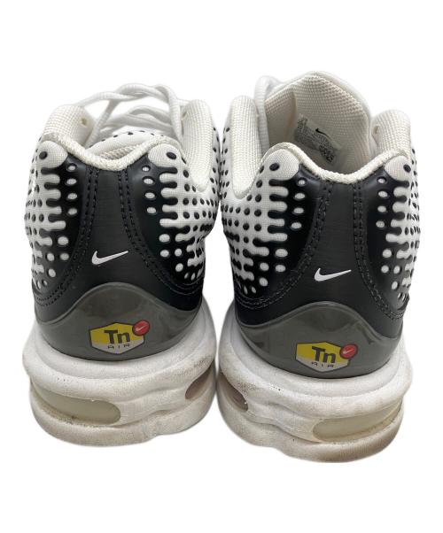 NIKE（ナイキ）NIKE (ナイキ) HQ2197-100　スニーカー ホワイト×ブラック サイズ:25.5cmの古着・服飾アイテム