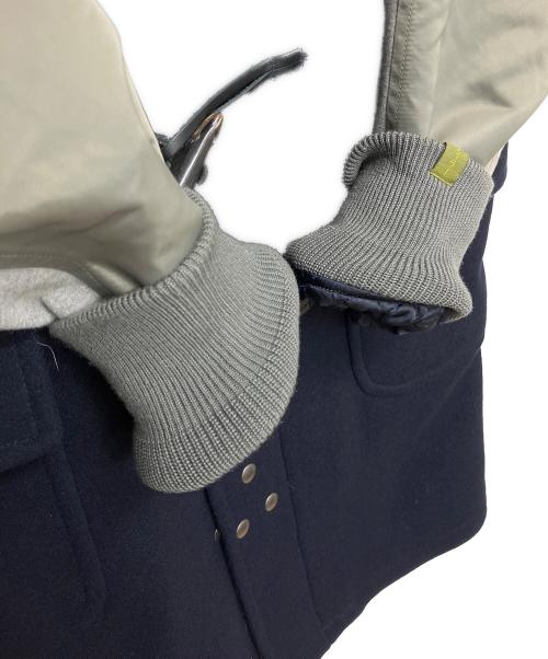 LOOPWHEELER（ループウィラー）LOOPWHEELER (ループウィラー) SCYEBASICS (サイベーシックス) 切り替えダッフルコート ブラック×カーキ サイズ:Mの古着・服飾アイテム