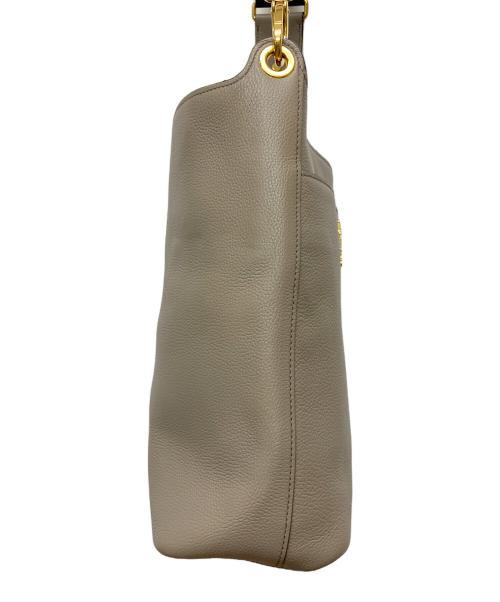 PRADA（プラダ）PRADA (プラダ) 1BE066 ショルダーバッグ アイボリーの古着・服飾アイテム