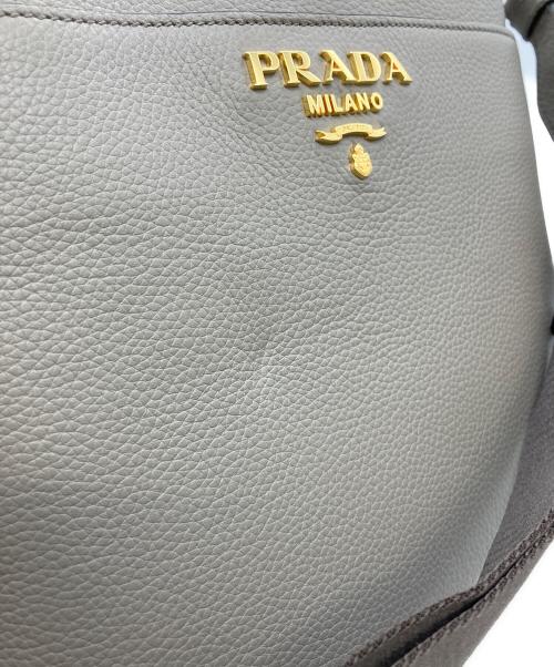 PRADA（プラダ）PRADA (プラダ) 1BE066 ショルダーバッグ アイボリーの古着・服飾アイテム