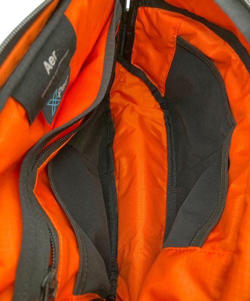 AER（エアー）Aer (エアー) XPac　ショルダーバッグ ブラックの古着・服飾アイテム