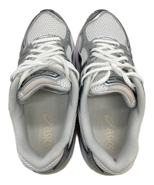 asics（アシックス）asics (アシックス) 1203A537　スニーカー シルバー×ホワイト サイズ:26cmの古着・服飾アイテム