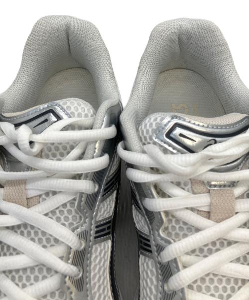 asics（アシックス）asics (アシックス) 1203A537　スニーカー シルバー×ホワイト サイズ:26cmの古着・服飾アイテム