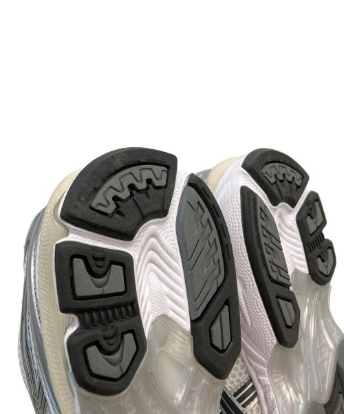 asics（アシックス）asics (アシックス) 1203A537　スニーカー シルバー×ホワイト サイズ:26cmの古着・服飾アイテム