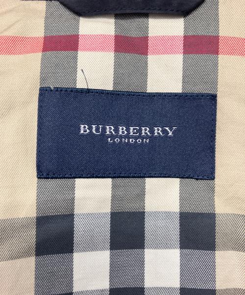 BURBERRY（バーバリー）BURBERRY (バーバリー) A1F10-121-29　ジャケット ネイビー サイズ:Mの古着・服飾アイテム