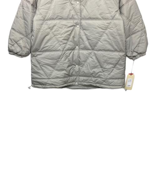 SLY（スライ）SLY (スライ) REVERSIBLE PUFFER COACH ジャケット グレー サイズ:FREE 未使用品の古着・服飾アイテム
