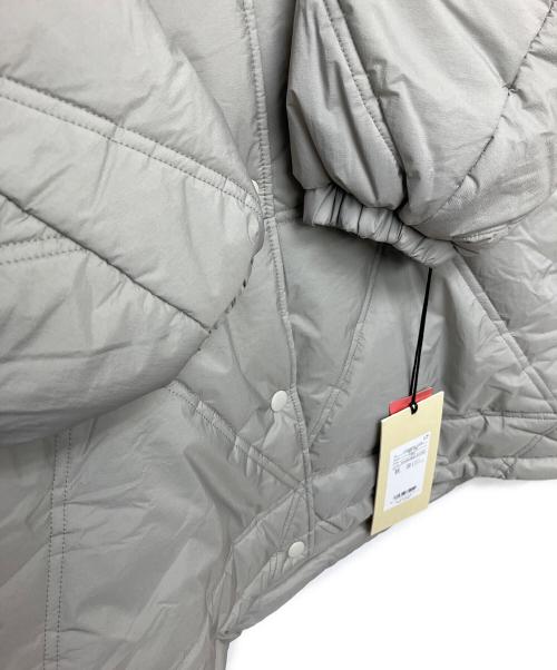 SLY（スライ）SLY (スライ) REVERSIBLE PUFFER COACH ジャケット グレー サイズ:FREE 未使用品の古着・服飾アイテム